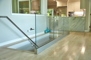 Glass Base Rail